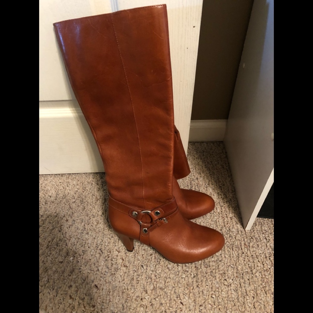 Zip up Alex Marie heeled boots size 8